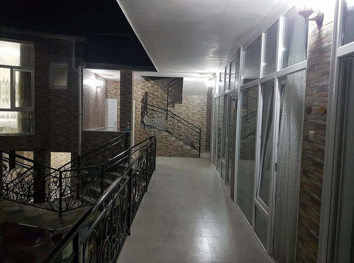 Guest House Ocean Force 바투미 외부 사진