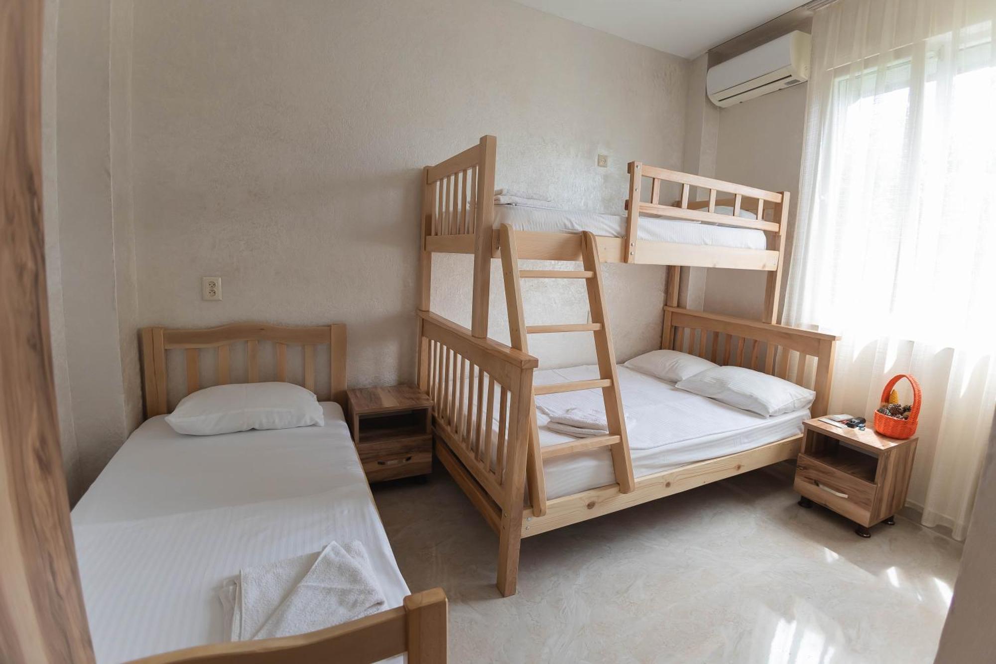 Guest House Ocean Force 바투미 외부 사진